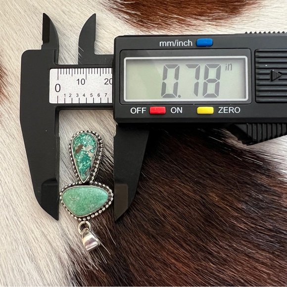 ❤️ White Water Turquoise Sterling Navajo 2 Stone Pendant 1.69” L - 6.2 Gram - Picture 11 of 12